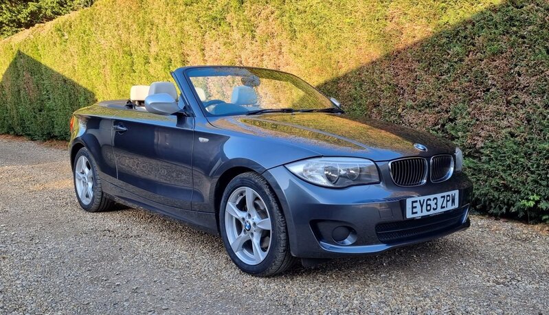 BMW 1 SERIES